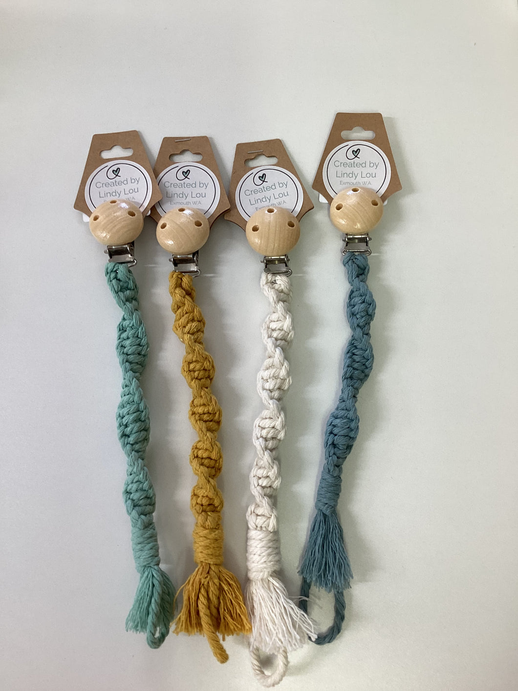 Macrame Dummy Clips