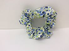 Load image into Gallery viewer, Handmade by Elaine - Hair Scrunchies
